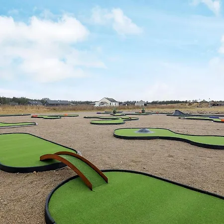 8 Person In Brovst-by Traum Brovst