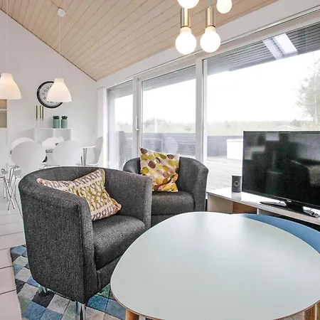 Semesterbostad 4 Star Holiday Home In Brovst